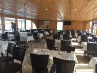 کشتی رستوران برای فروش
